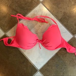 VS push-up ruffle bikini top